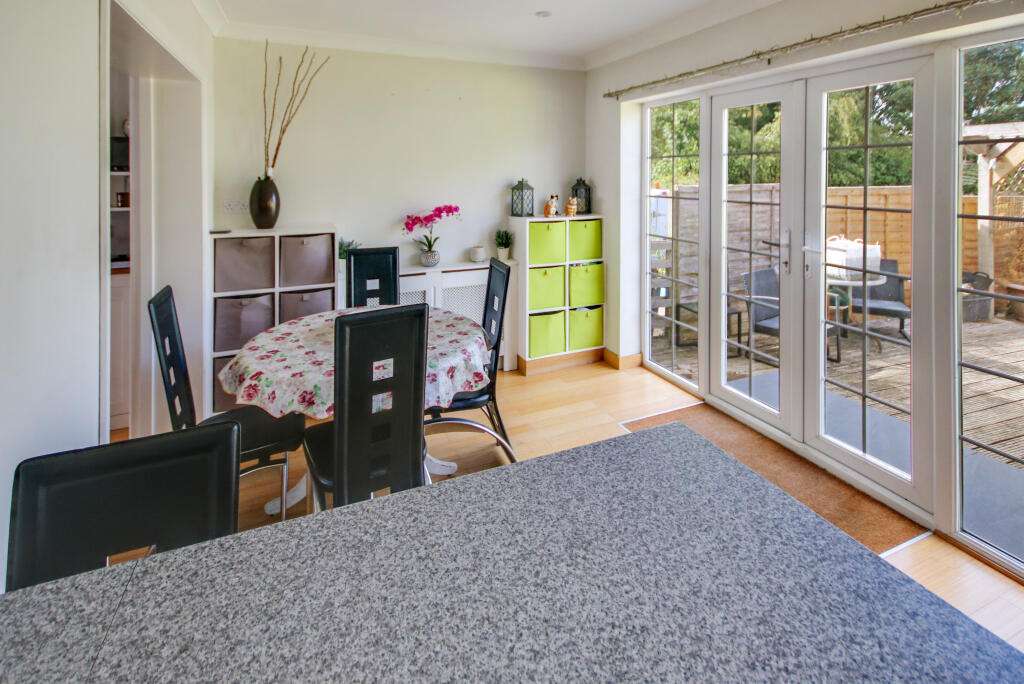 House in Redhill - View 3