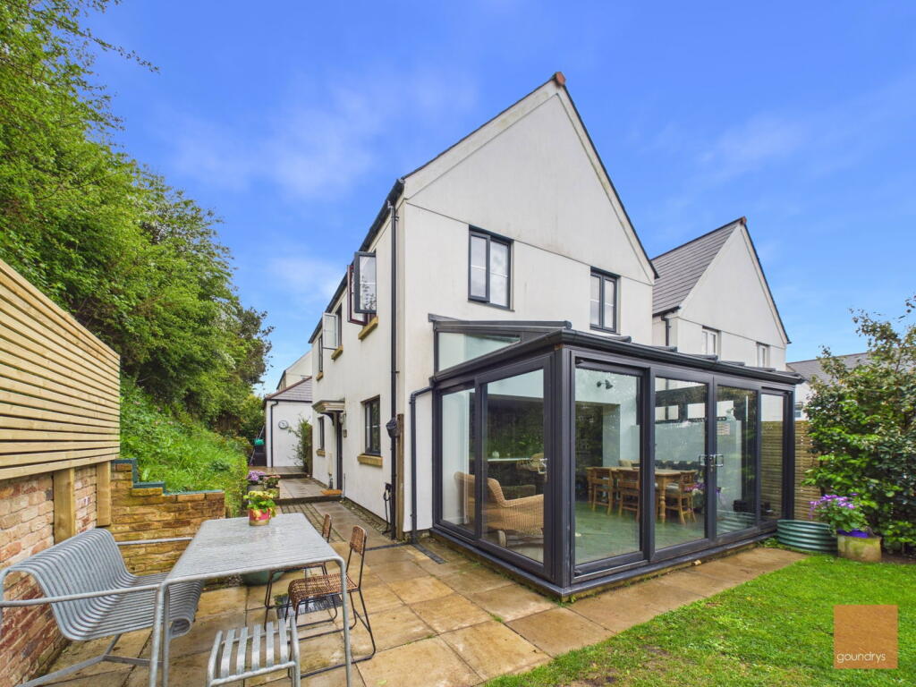 Main image of property: Roseworthy Road, Shortlanesend, Truro, TR4 9RR
