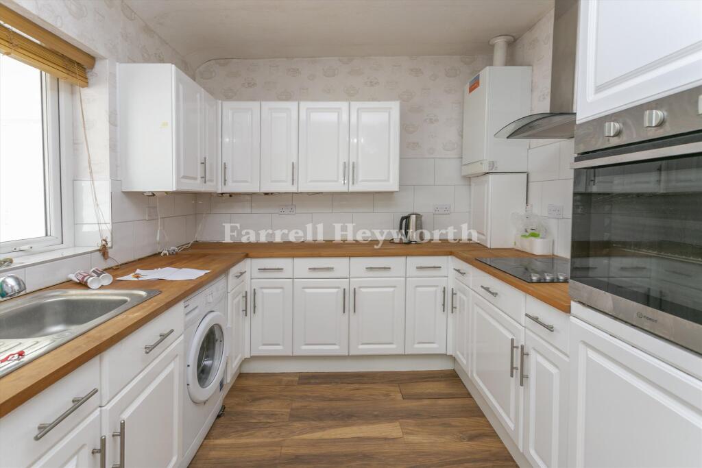 22 Woodlands Drive, Heysham, Morecambe, Lancashire LA3 1NA photo 5