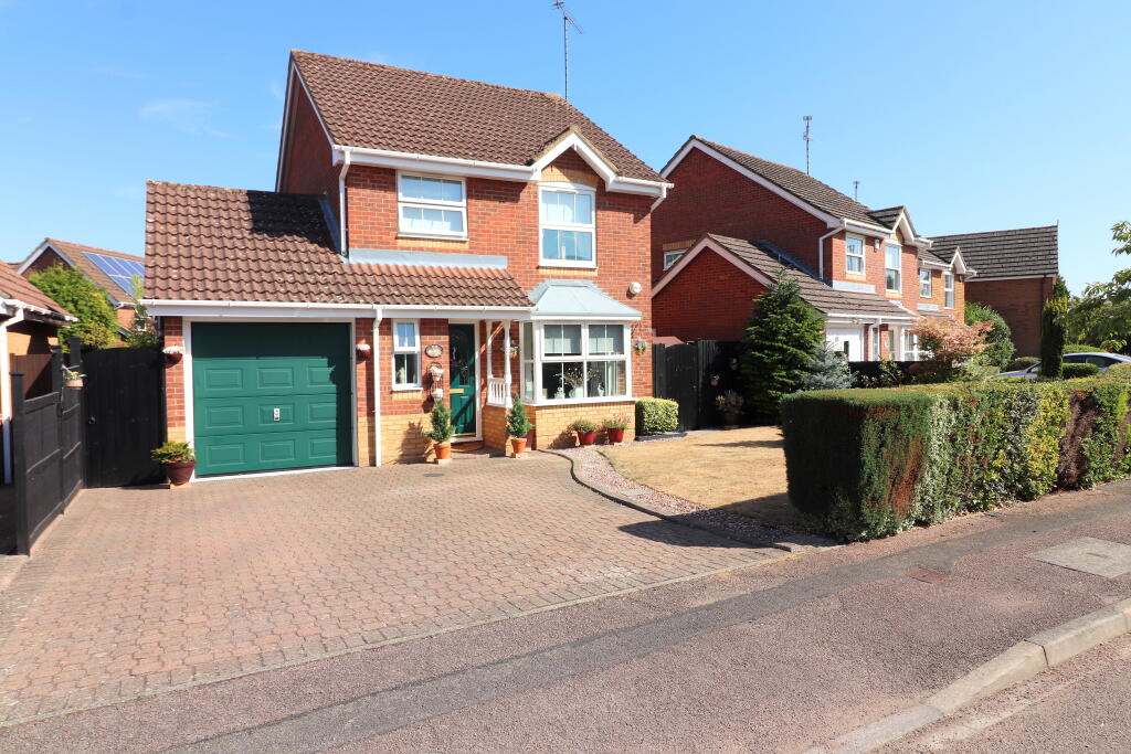 Main image of property: Gatehill Gardens, Barton Hills, Luton, LU3 4EZ