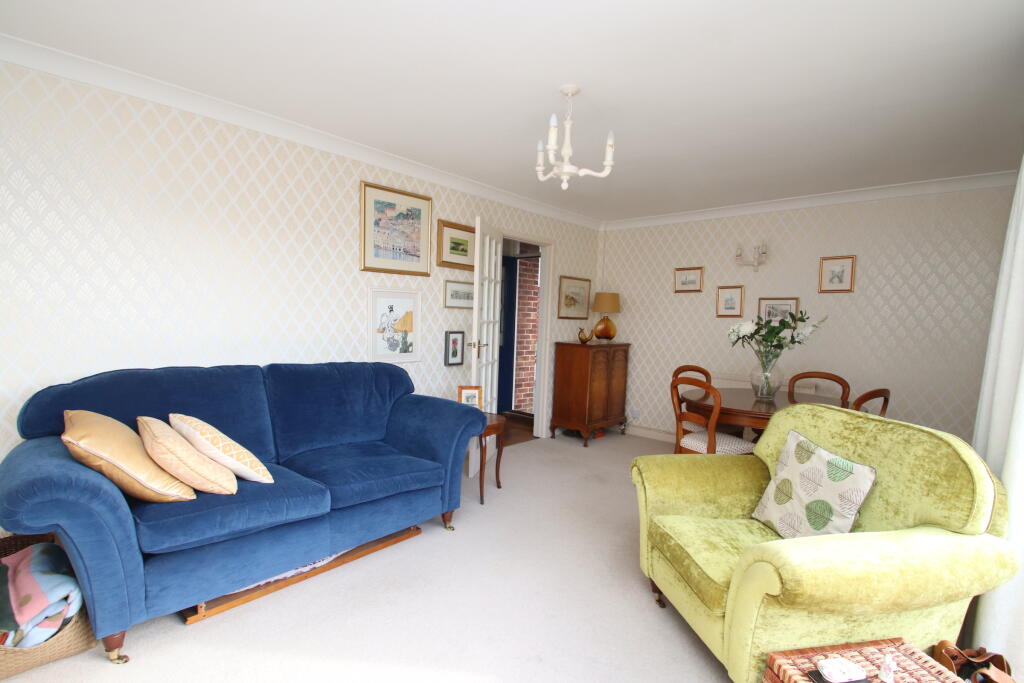 House in Portsmouth - More