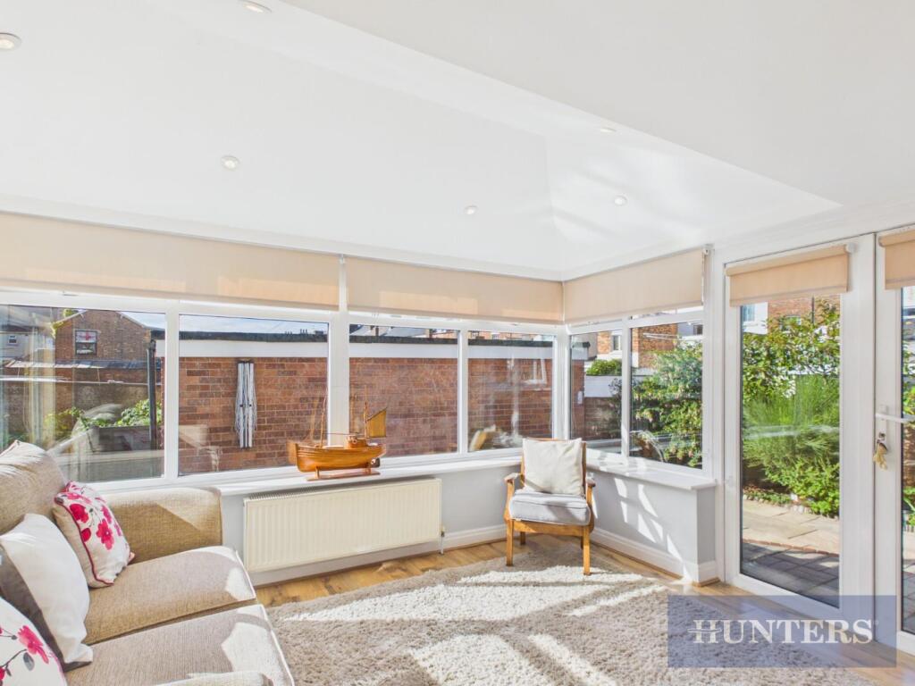 House in Scarborough, Falsgrave - More