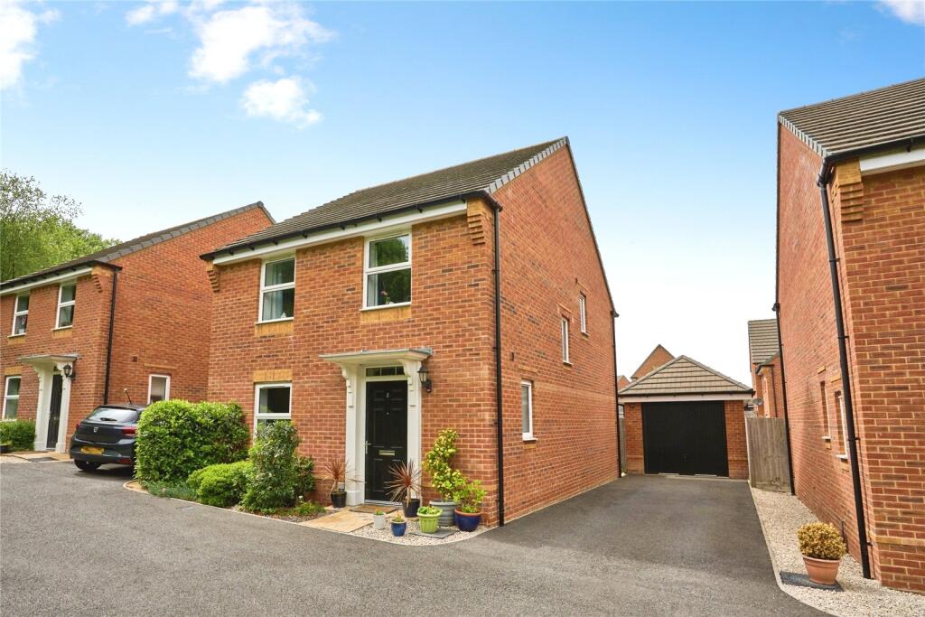Main image of property: Squirrel Close, Newport, Isle of Wight, PO30