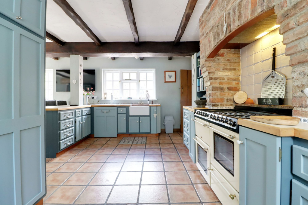 House in Doncaster - View 4