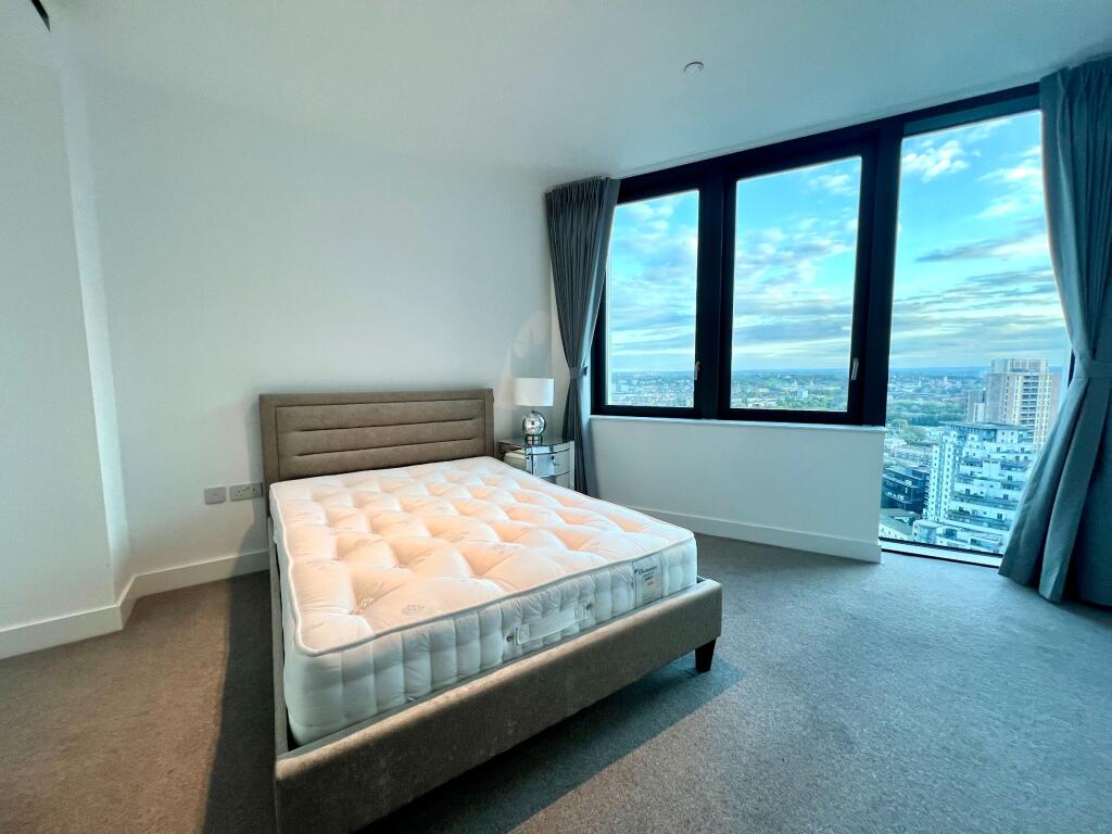 Apartment in London - View 2