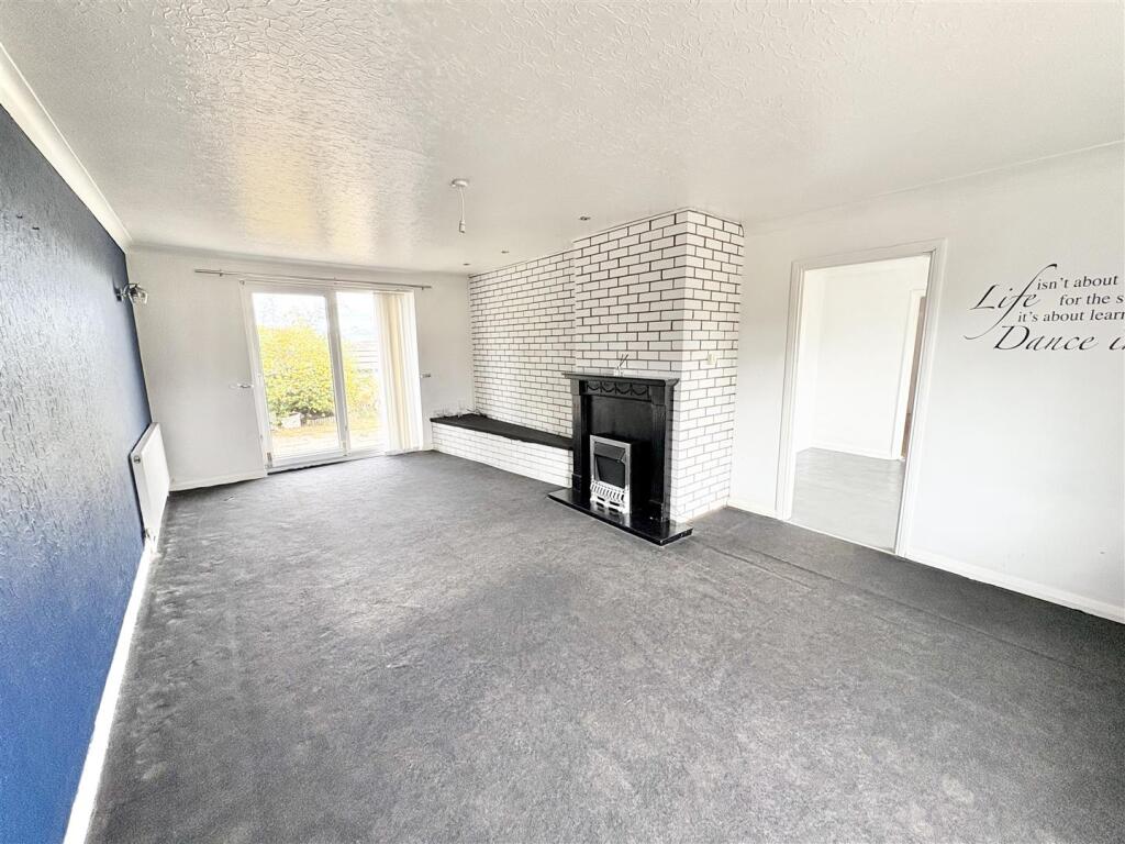 Woburn Avenue, Kirkby-In-Ashfield, Nottingham photo 4