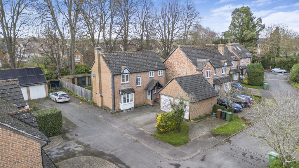 Main image of property: Lime Grove, Southmoor, OX13