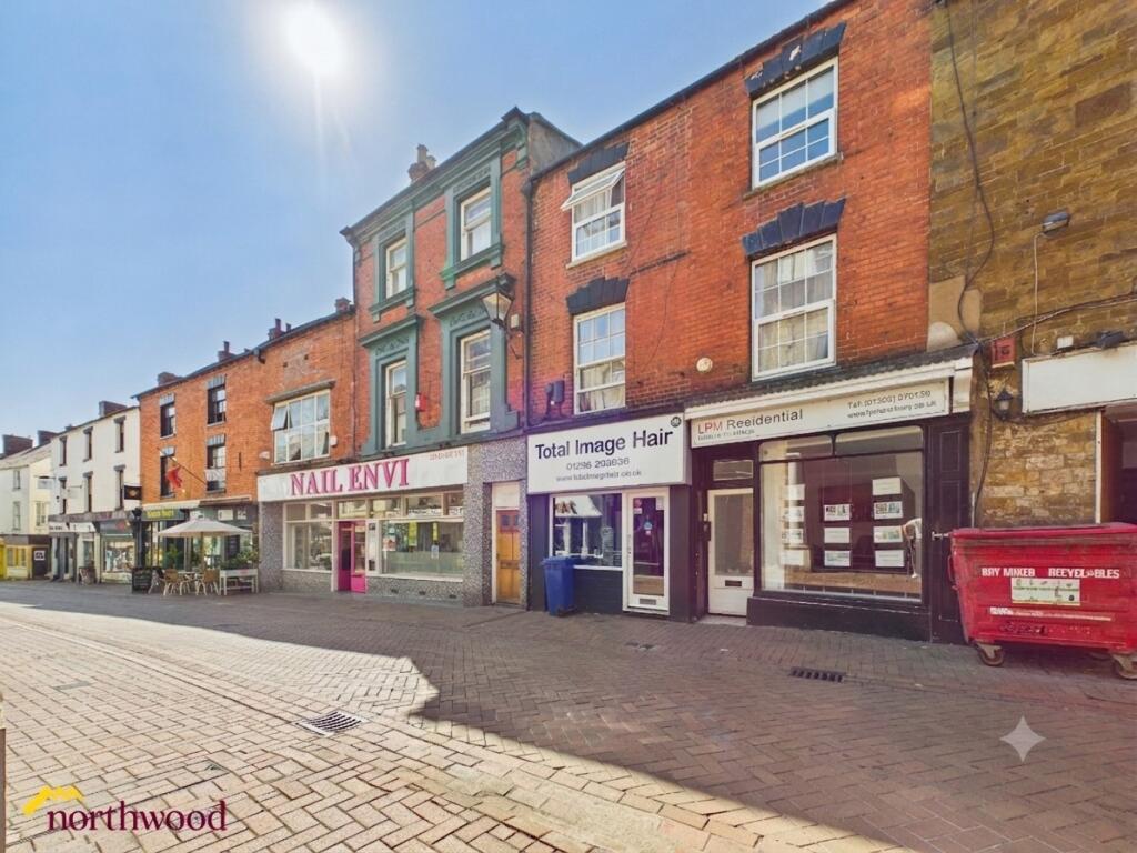 Main image of property: Parsons Street, Banbury, OX16