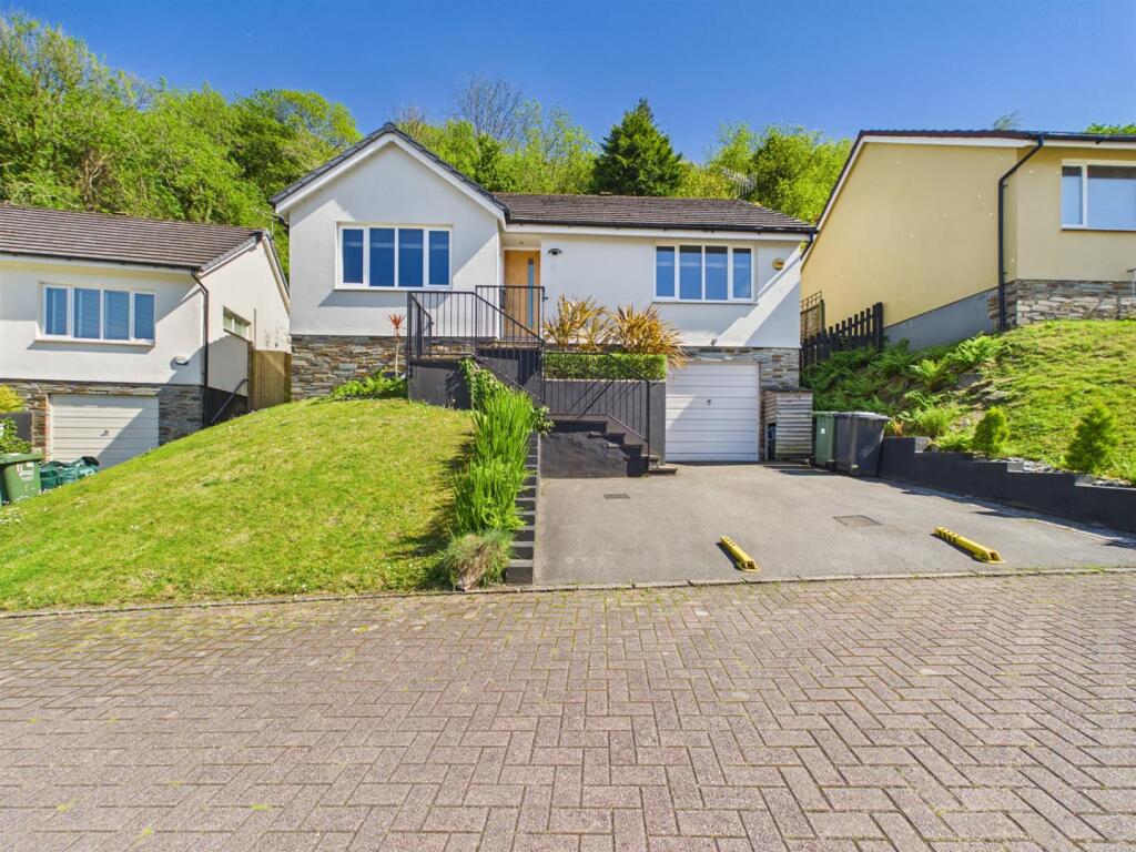 Main image of property: Saltmer Close, Ilfracombe