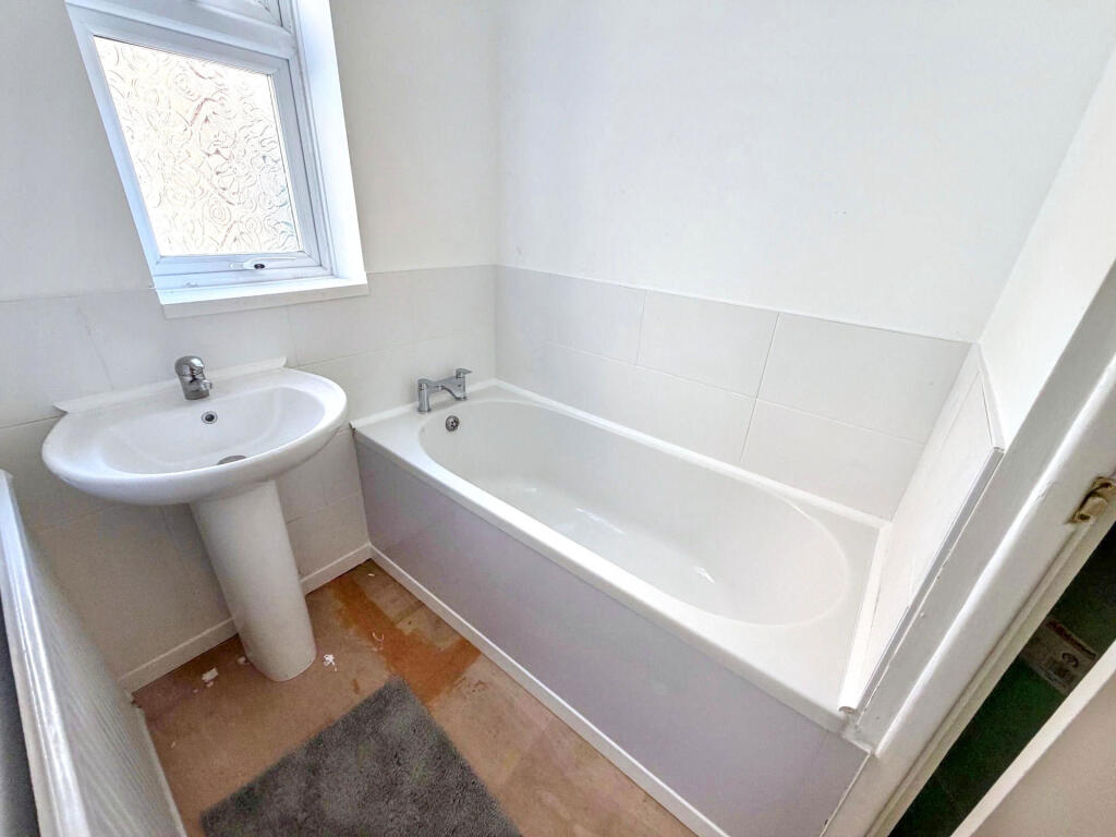 Apartment in North Tyneside, Chirton - More