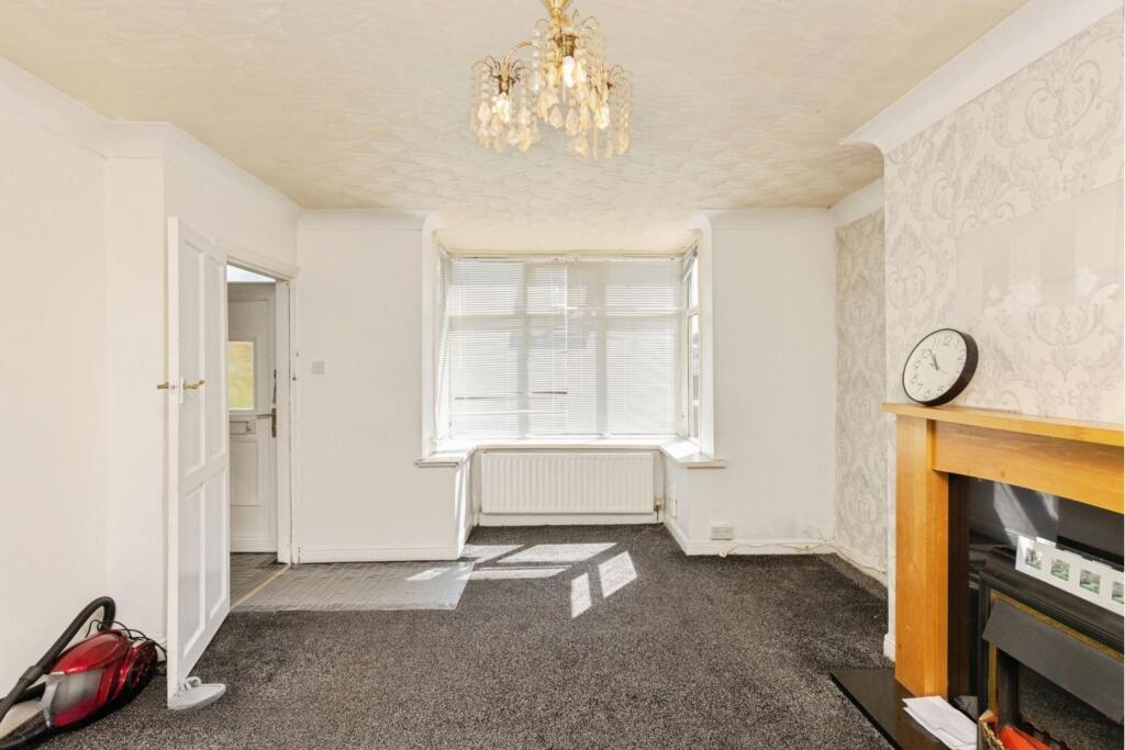 Northside Terrace, Bradford, BD7 photo 5