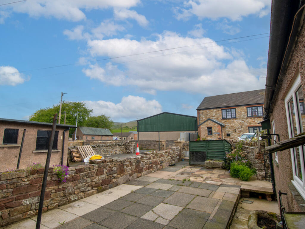 House in Brough, Church Brough - View 2