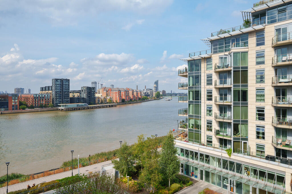 Apartment in London - More