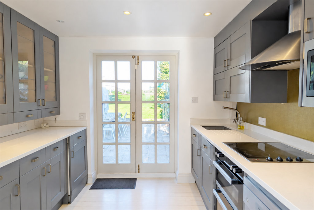 House in Horsham, Coldwaltham - View 4