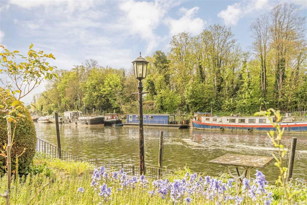 Main image of property: Hampton Court Road, East Molesey