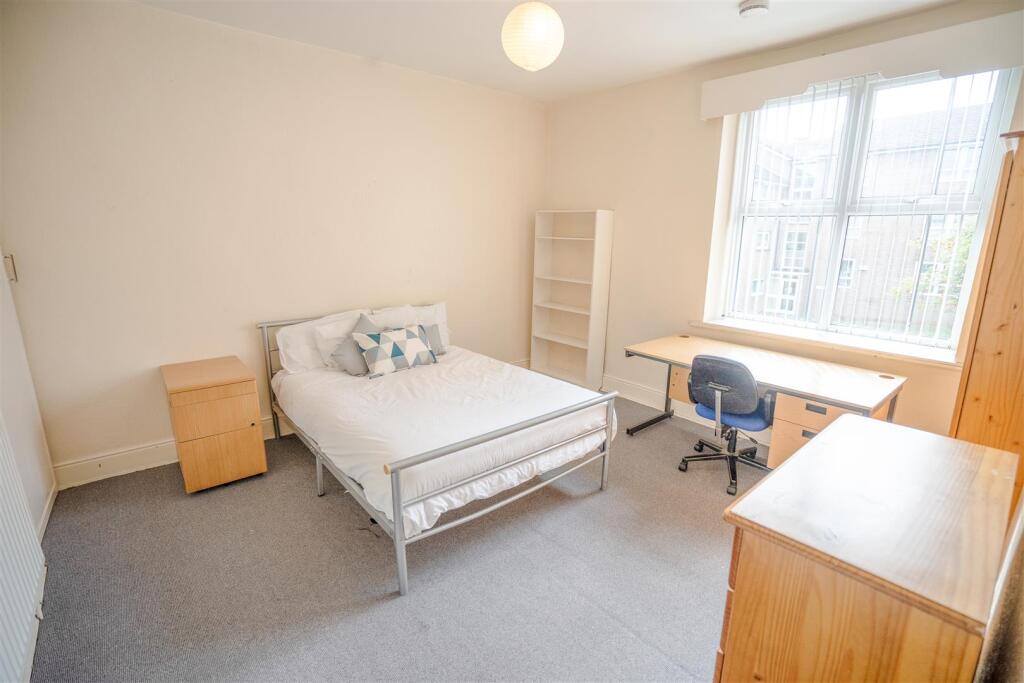 Main image of property: 156 Crookes, Crookes