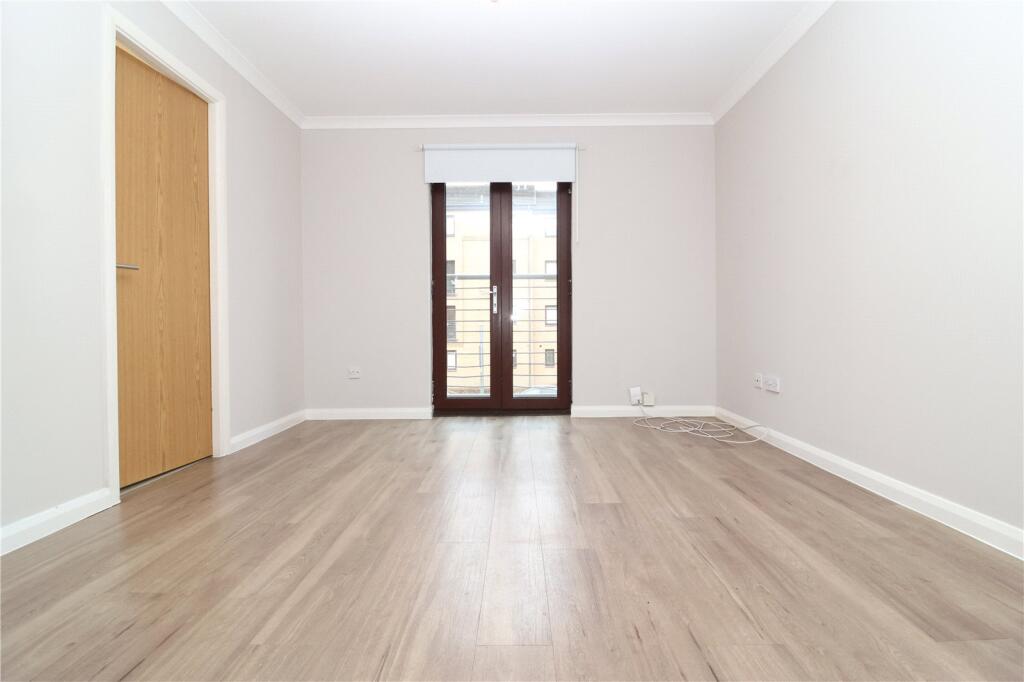 Apartment in Glasgow - View 3