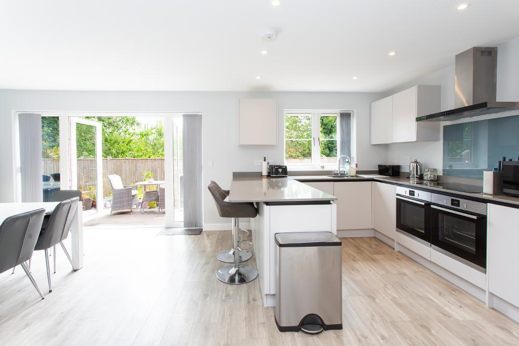 House in Wealden, Barretts Park, Heathfield and Waldron - View 2