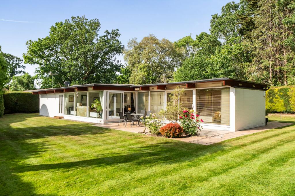Main image of property: Barnett Wood Lane, Ashtead, KT21