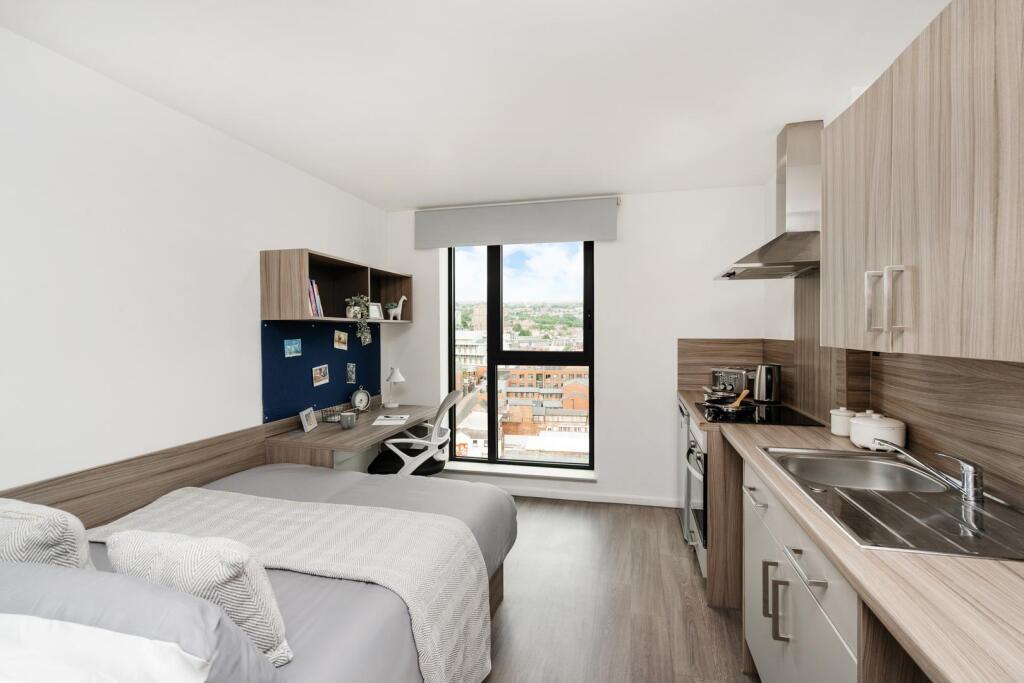 Studio flat for rent