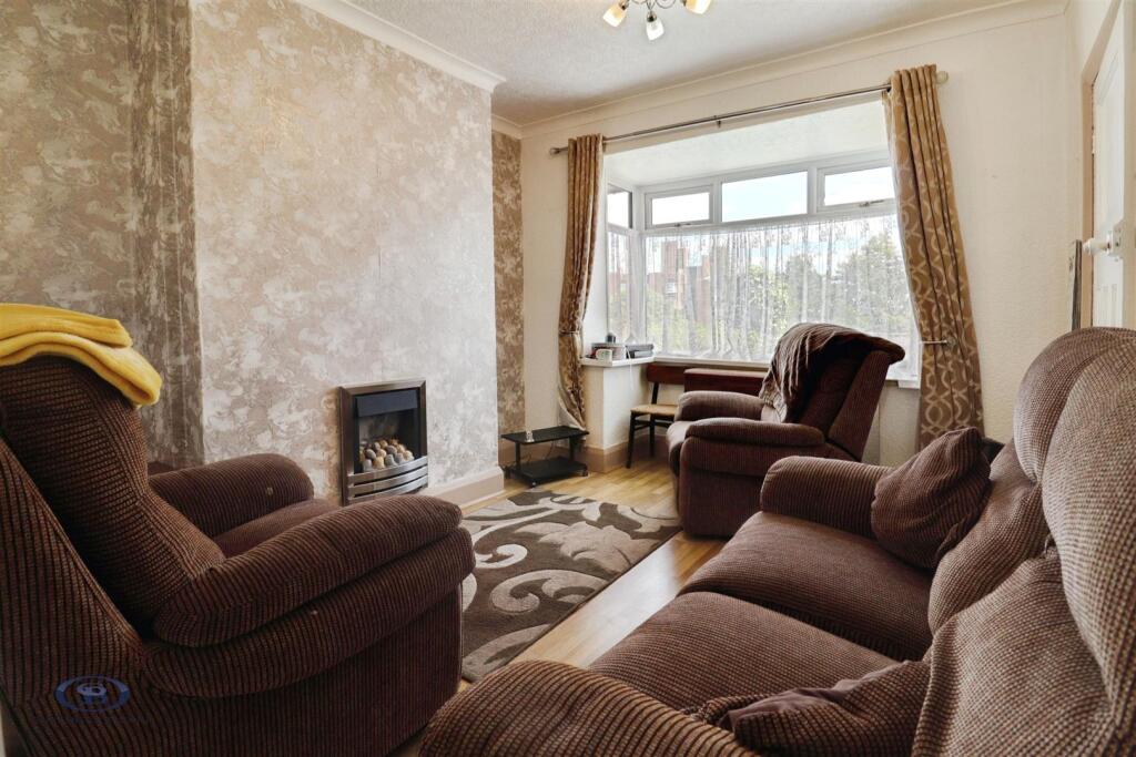 House in Stoke-on-Trent, Penkhull - View 4