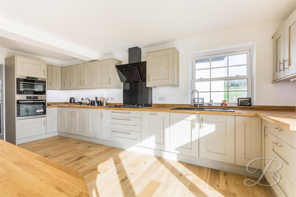 House in Bolsover, Oxcroft, Old Bolsover - View 6