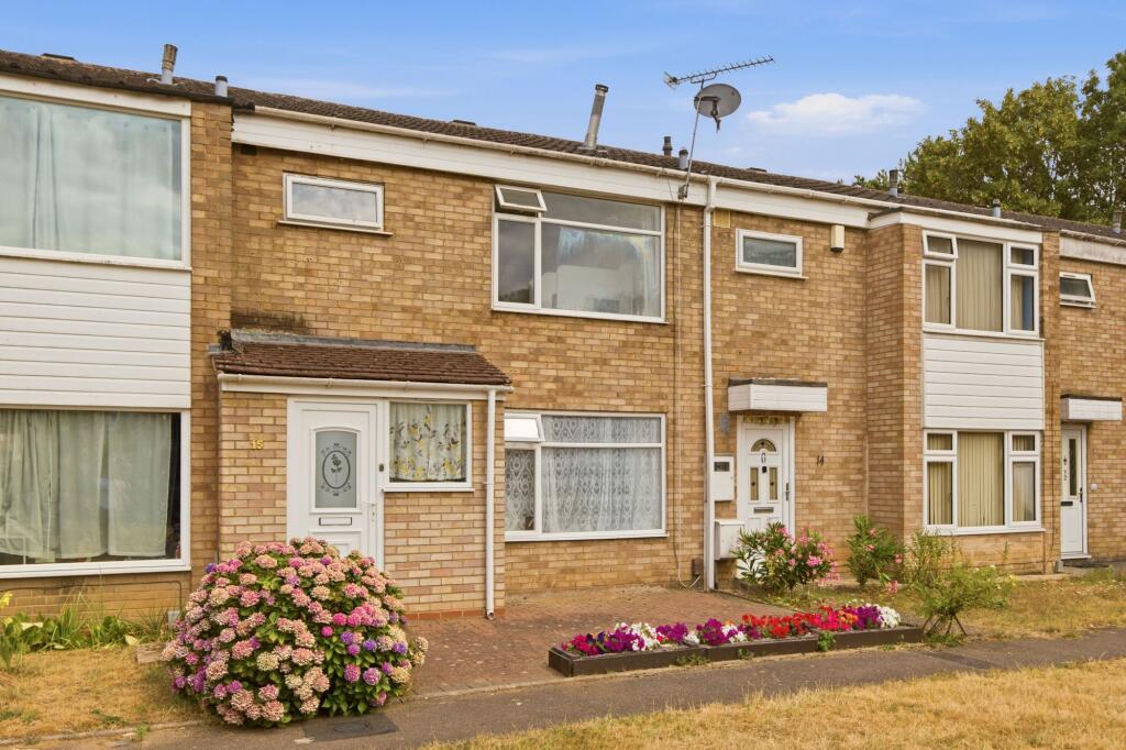 Main image of property: Harvest Hill Close, Leamington Spa, CV31