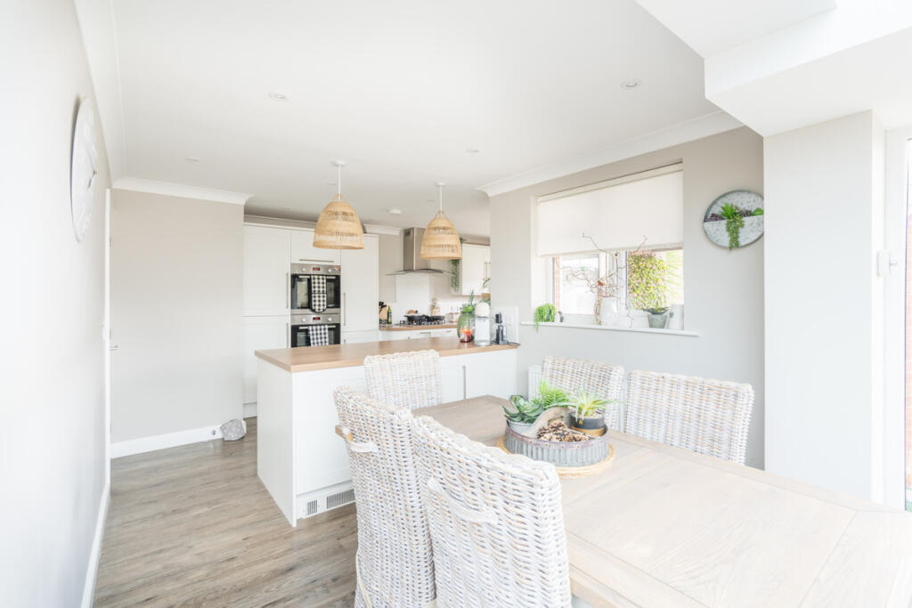 House in Dudley - View 5