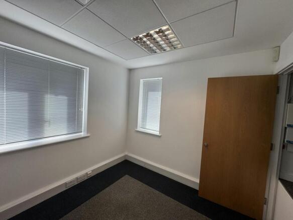 FARADAY SECOND ROOM.jpg