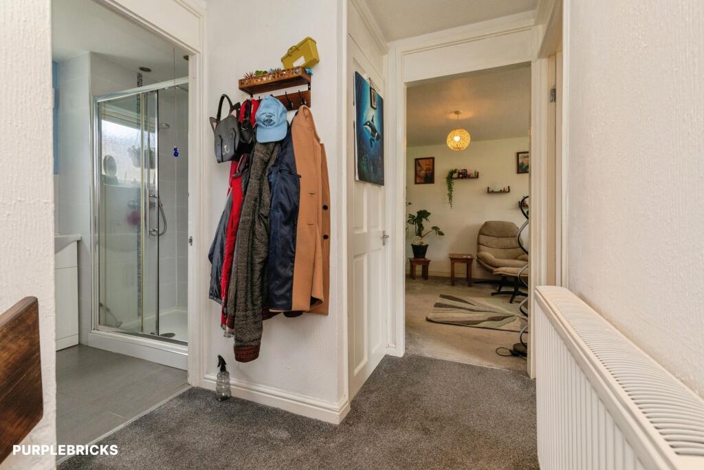 Apartment in Bristol - View 5