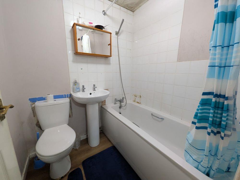 Additional image 5 of Flat 1, 1 Griffe Head Road, Wyke, Bradford