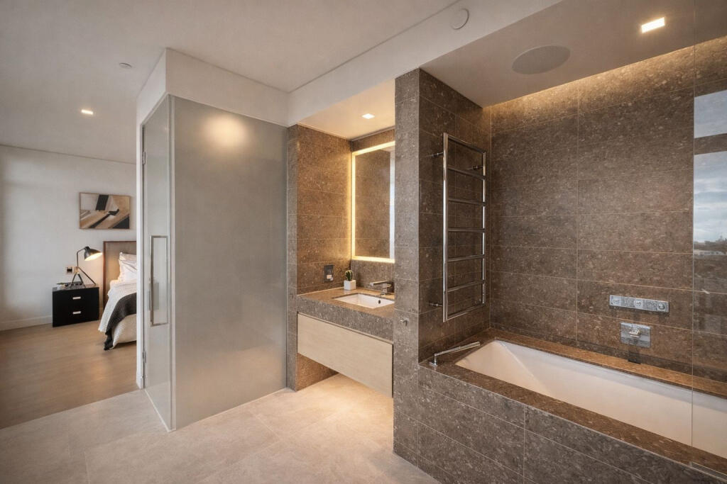 Apartment in London - View 5