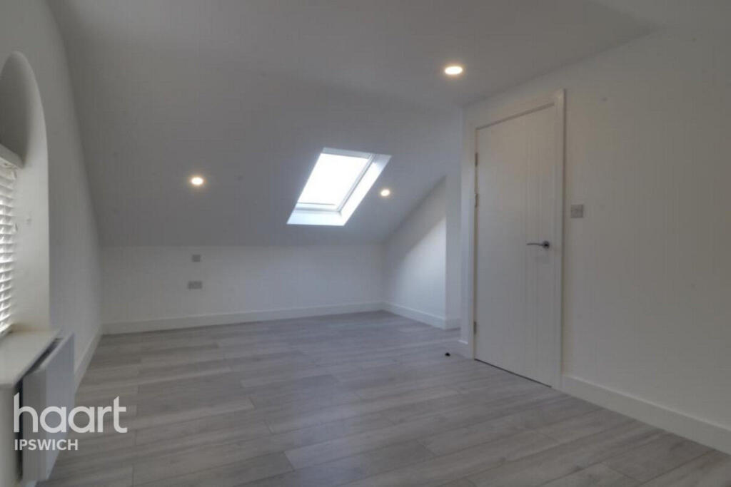 Apartment in Ipswich, Suffolk - View 2