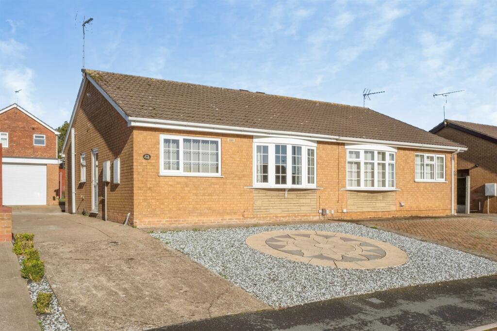 2-bed semi-detached on Oakleigh, Scunthorpe, £185,000