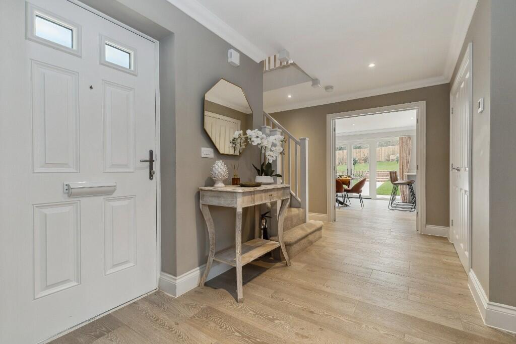 House in Ipswich - View 3