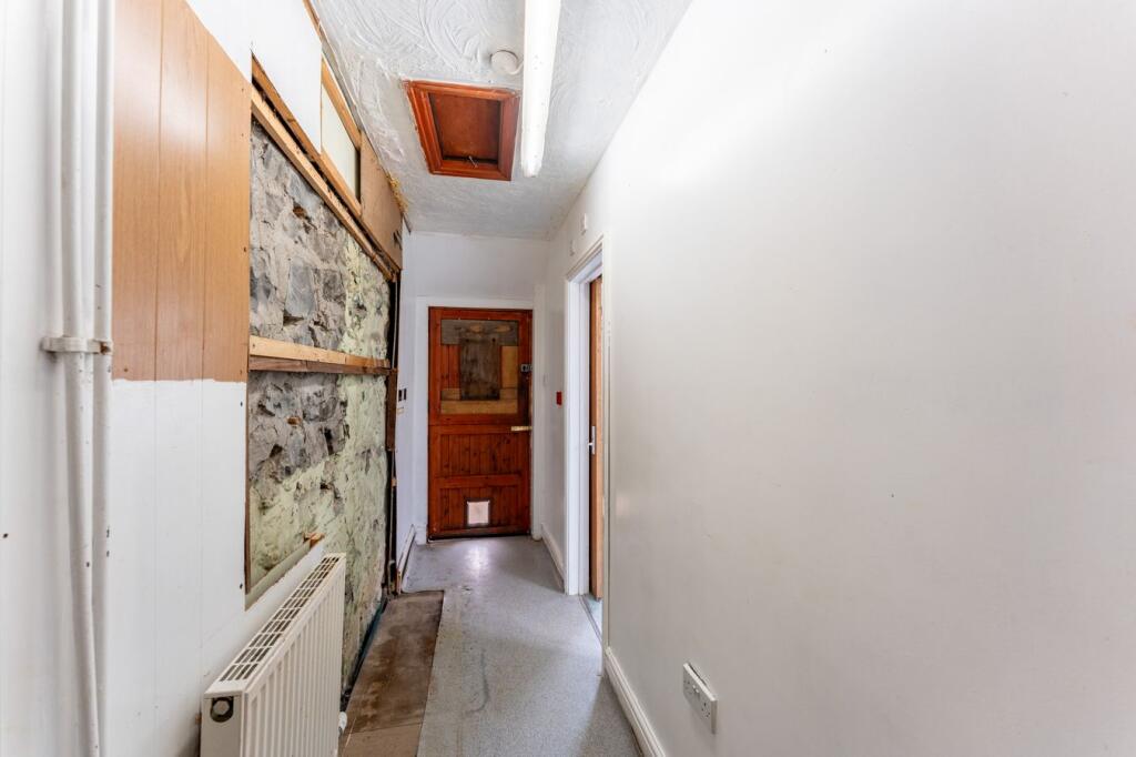 House in Llandrindod Wells, Builth - More