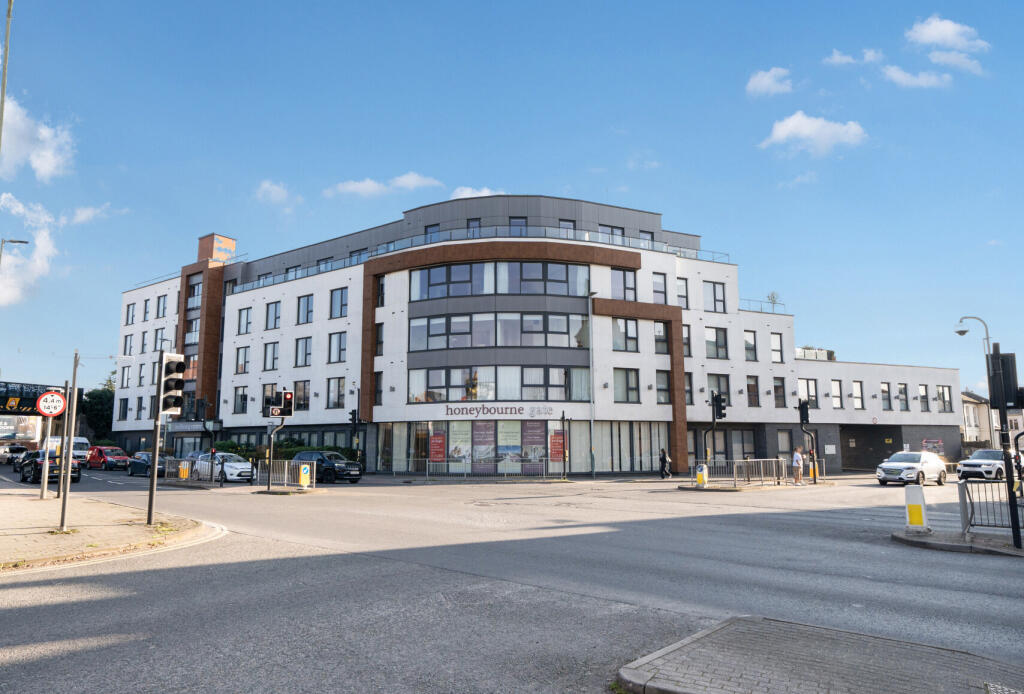 Main image of property: Gloucester Road, Cheltenham, Gloucestershire, GL51