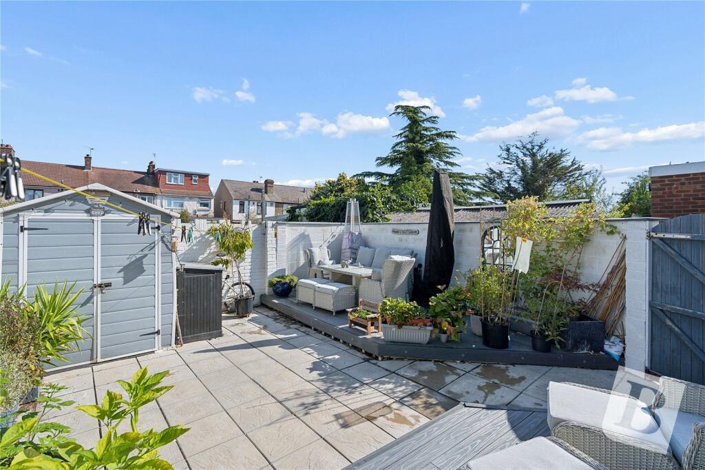 House in London - View 5