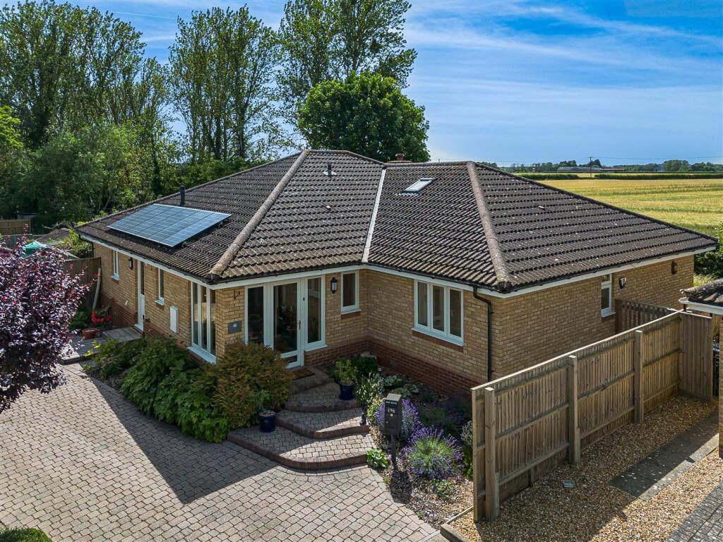 Main image of property: Woodlands Close, Girton, Cambridge