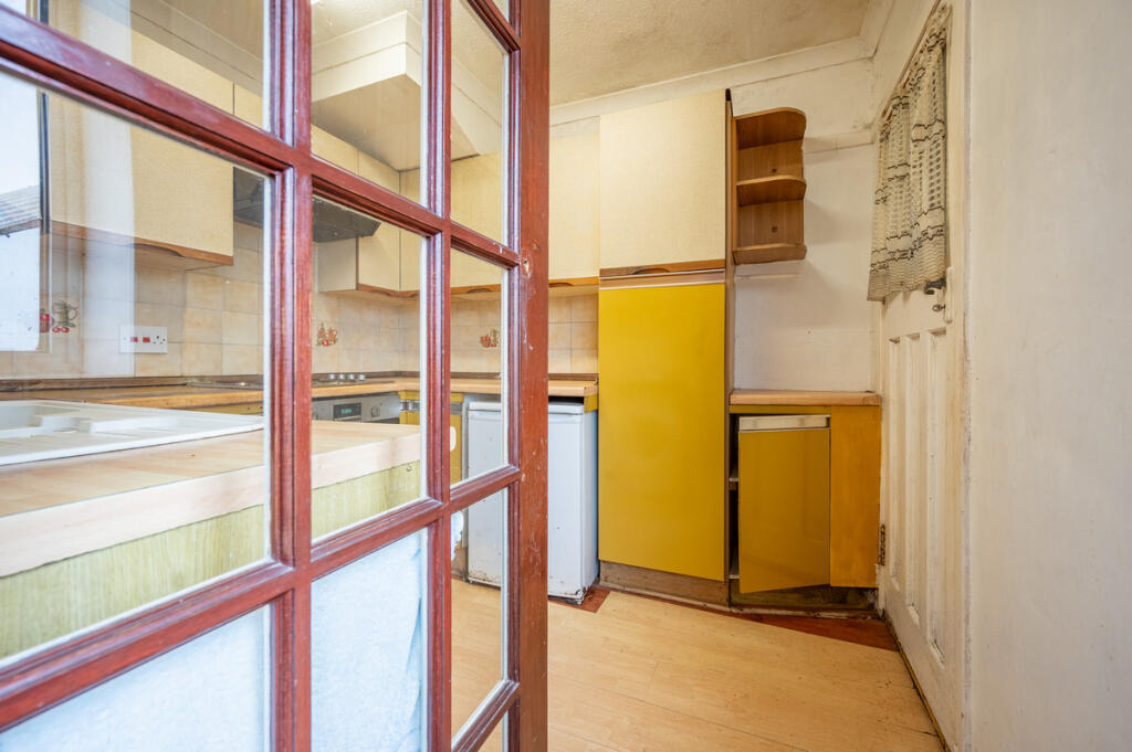 House in Glasgow, East Renfrewshire - More