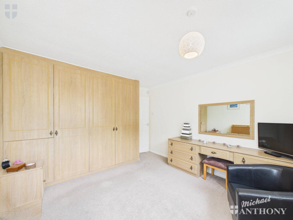 House in Wendover, Buckinghamshire - More