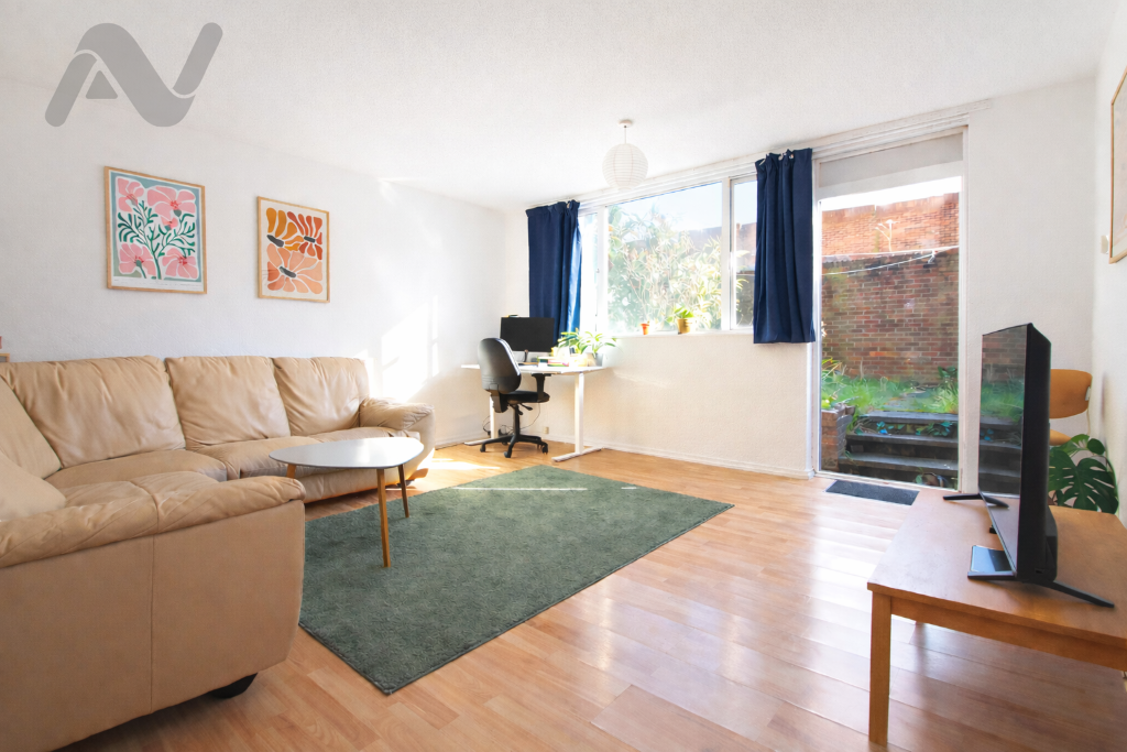 Main image of property: Vale Road, Manor House, London, N4 1PZ