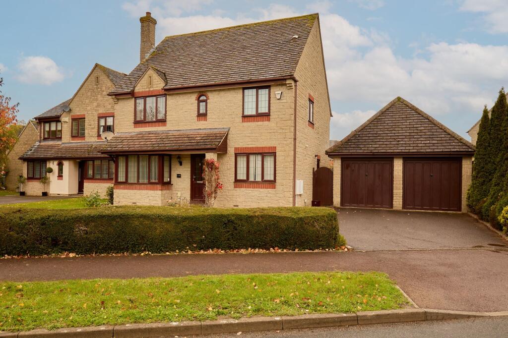 Main image of property: Valence Crescent, Witney, OX28