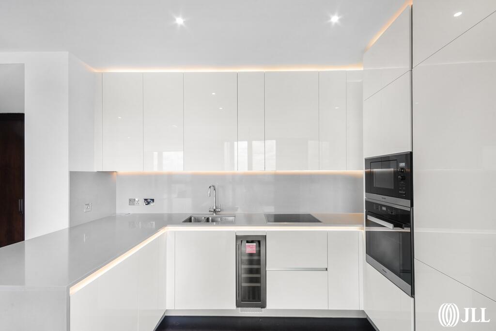 Apartment in London - View 5