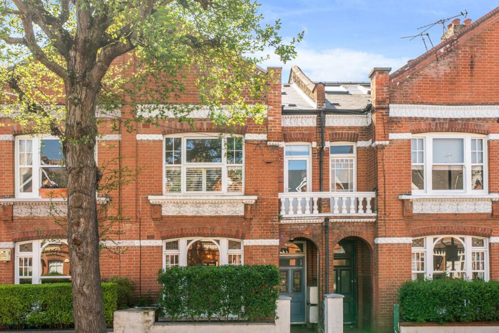 Main image of property: Dinsmore Road, London, SW12