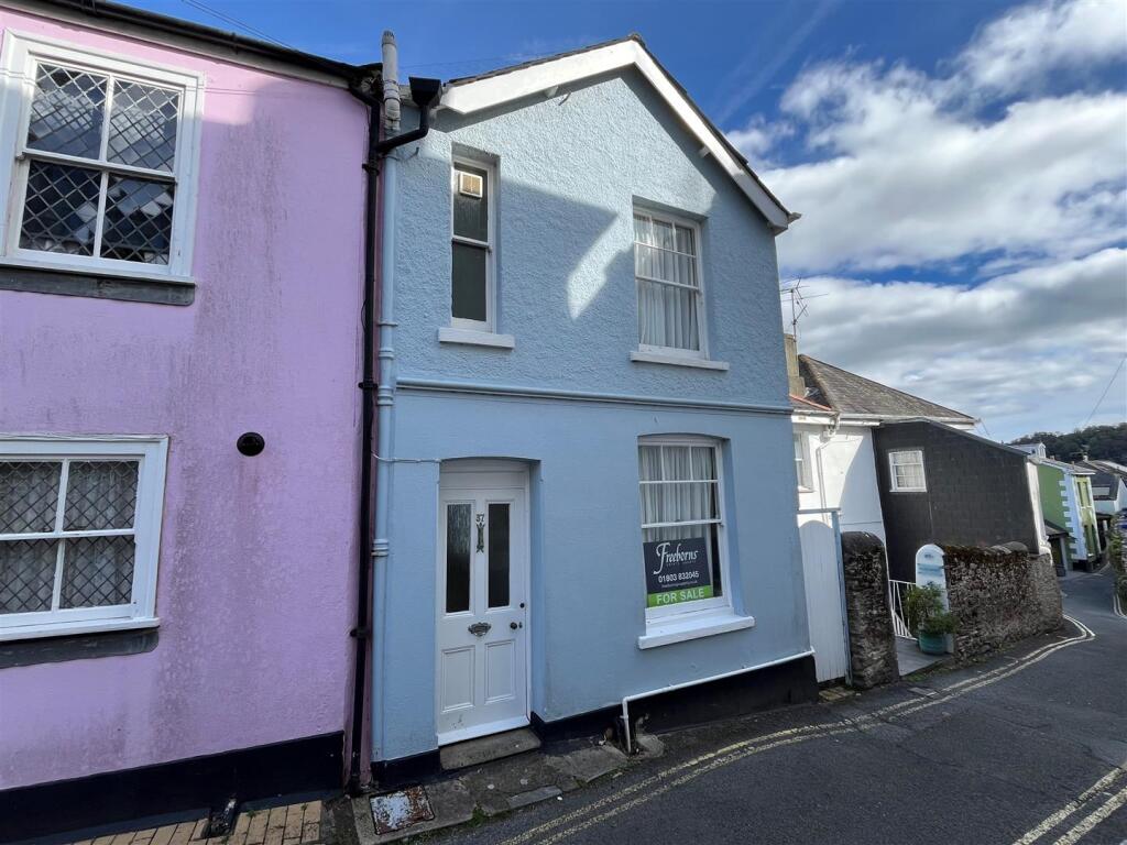 House in Dartmouth - View 2