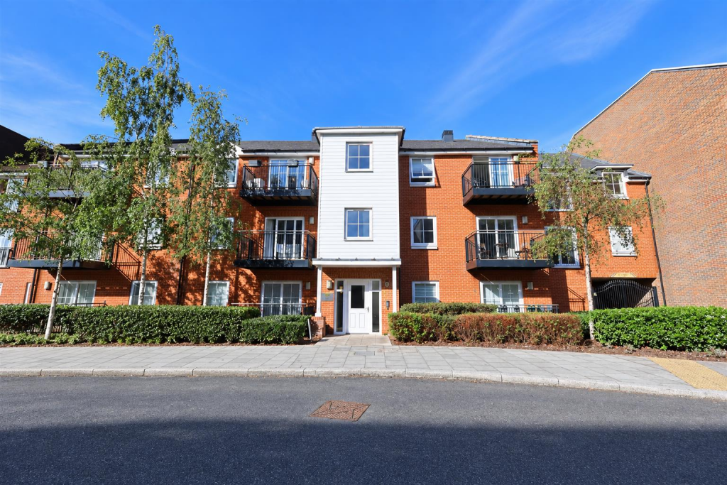 Main image of property: Mere Road, Dunton Green, Sevenoaks