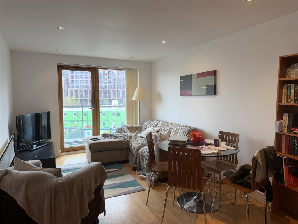 Apartment in Leeds, Steander, Richmond Hill - View 2