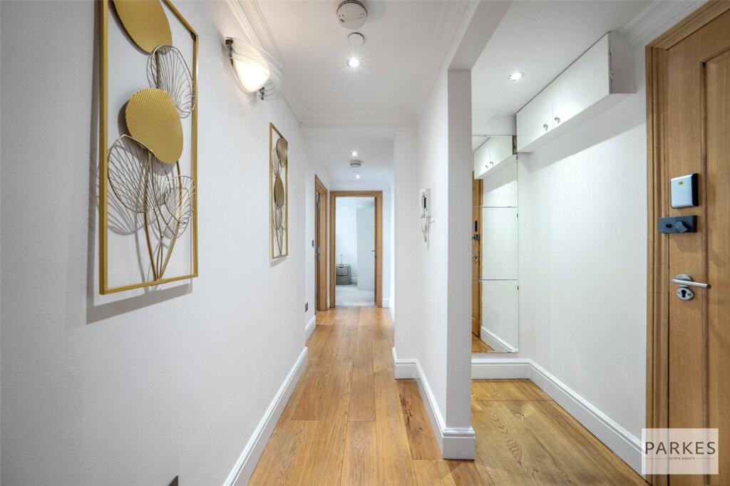 House in London - View 4