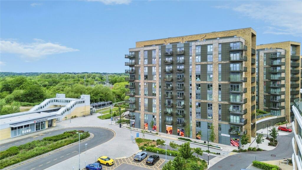 Main image of property: Flagstaff Road, Reading, Berkshire, RG2